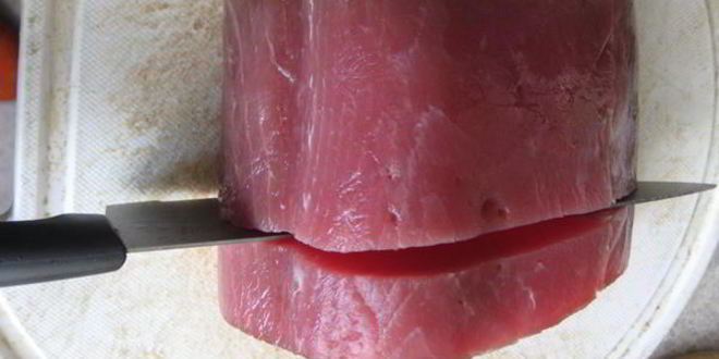 Рецепт тунца, запеченного с анчоусами и овощами