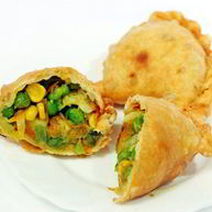 Рецепт Вегетарианских жареных самосов с овощами и кешью