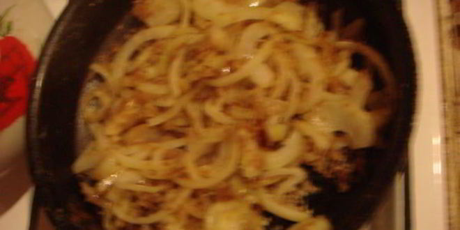 Рецепт капустных шницелей с луковой заправкой