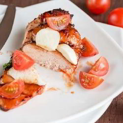 Рецепт Шницеля из индейки помидоры-моцарелла
