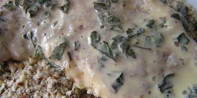 Рецепт шницеля с мятой, миндалем и кедровыми орешками