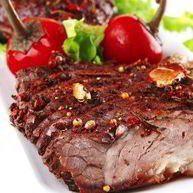 Рецепт Ароматных говяжьих стейков с чесноком и перцем чипотле