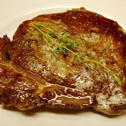 Рецепт Стейка из свинины на сковороде