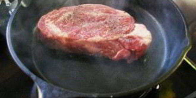 Рецепт стейка из свинины на сковороде