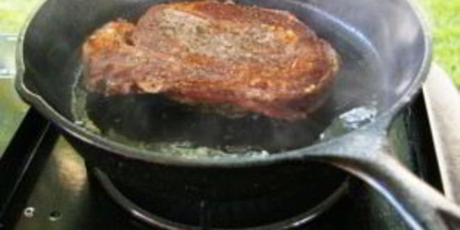 Рецепт стейка из свинины на сковороде