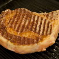 Рецепт Стейка на сковороде-гриль