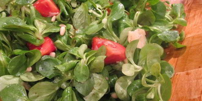 Рецепт стейка, перечного соуса и мюсли салат