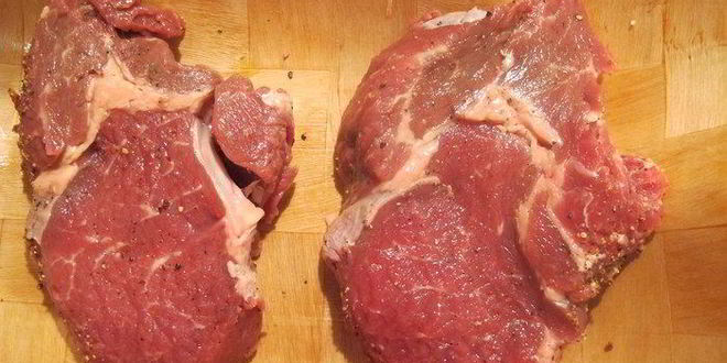 Рецепт стейка, перечного соуса и мюсли салат