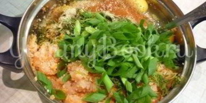 Рецепт чесночных тефтелей с морковью в остром соусе