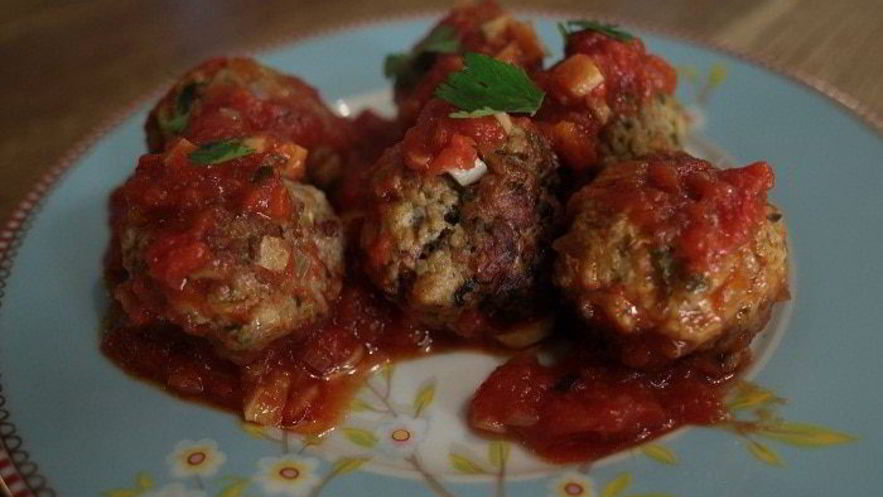 Рецепт мясных тефтелек в томатном соусе