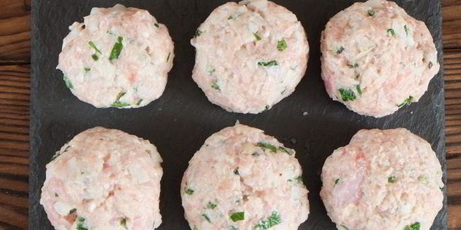 Рецепт паровых тефтелей из кролика с томатным гарниром