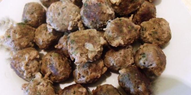 Рецепт тефтелей со сметанным соусом