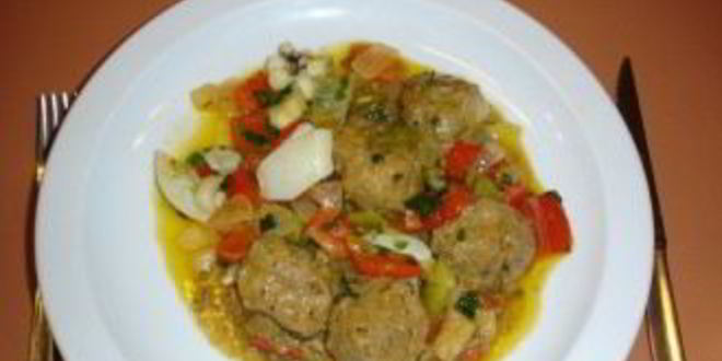 Рецепт тефтелей, тушенных с овощами