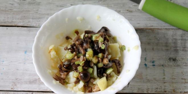 Рецепт вареников с картошкой и грибами