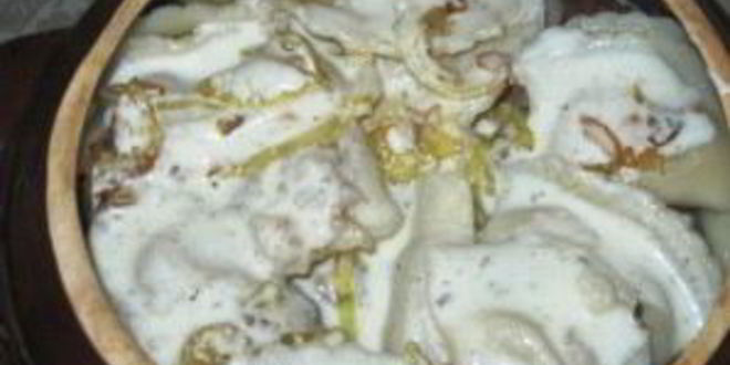 Рецепт вареников с картошкой в горшочках