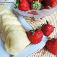 Рецепт Вареников с клубникой на пару