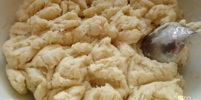 Рецепт вареников с клубникой на заварном тесте