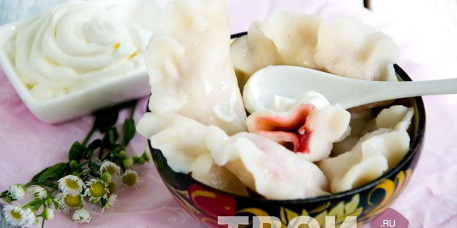 Рецепт вареников с клубникой