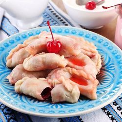 Рецепт Вареников с вишней на пару