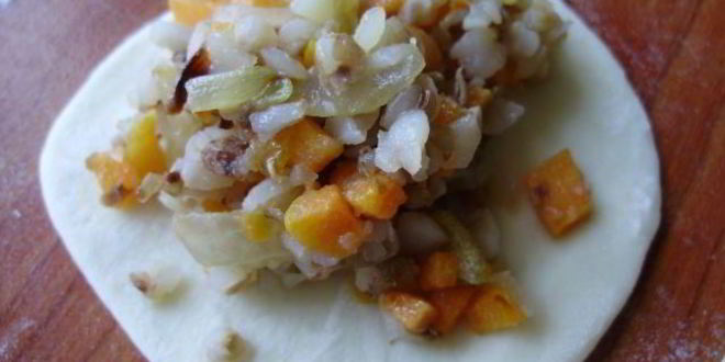 Рецепт вкусных вареников с гречкой и овощами