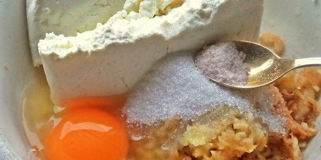 Рецепт яблочных вареников без муки