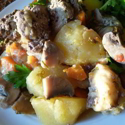 Рецепт Жаркого из куриной печени в горшочках