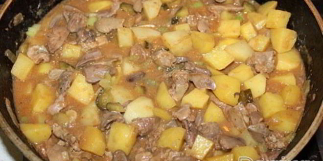 Рецепт жаркого из куриных потрошков