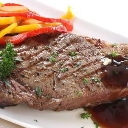 Рецепт Жаркого из свинины с перцем и базиликом