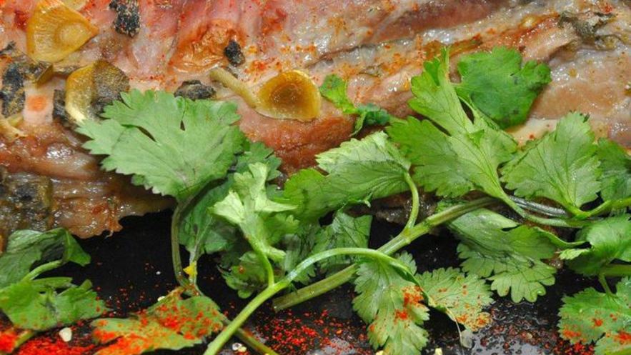 Рецепт жаркого из свинины с шалфеем и медом