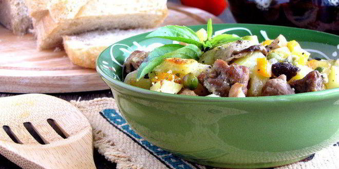 Рецепт жаркого в горшочках с белыми грибами и свининой