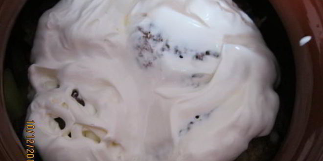 Рецепт жаркого в горшочках с котлетами