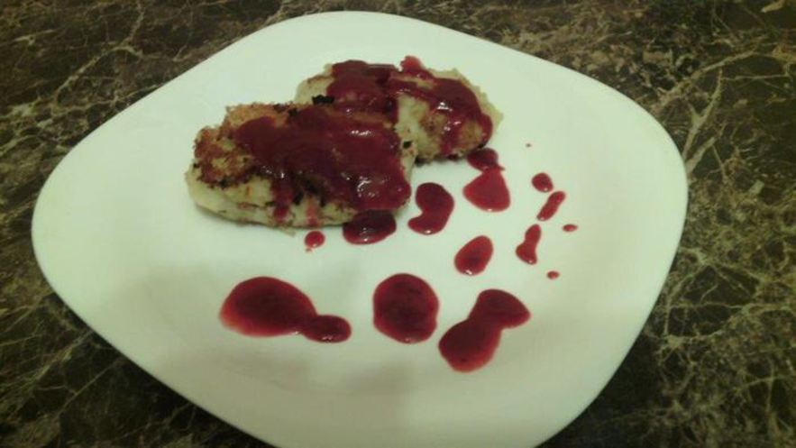 Рецепт картофельных зраз с клюквенным соусом