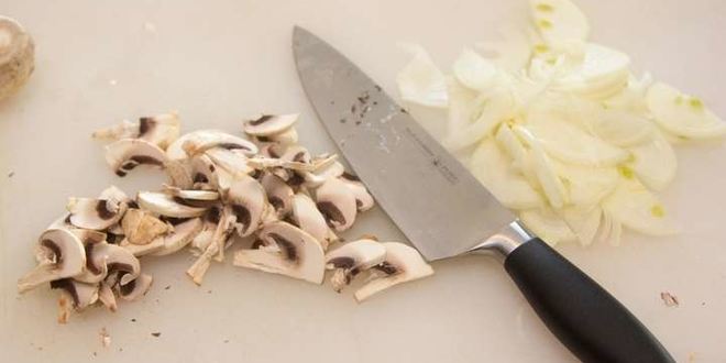 Рецепт куриных зраз с грибами