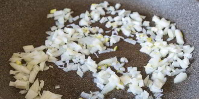 Рецепт свиных зраз с солеными огурцами