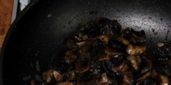 Рецепт гречки с грибами и сметаной