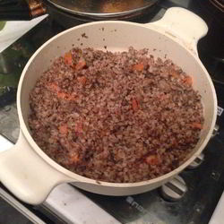 Рецепт Гречки с вешенками, луком и морковью