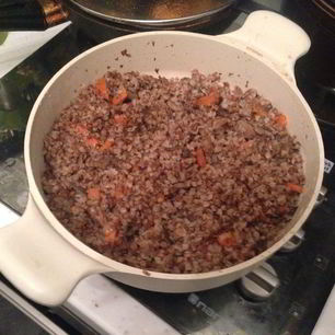 Рецепт Гречки с вешенками, луком и морковью