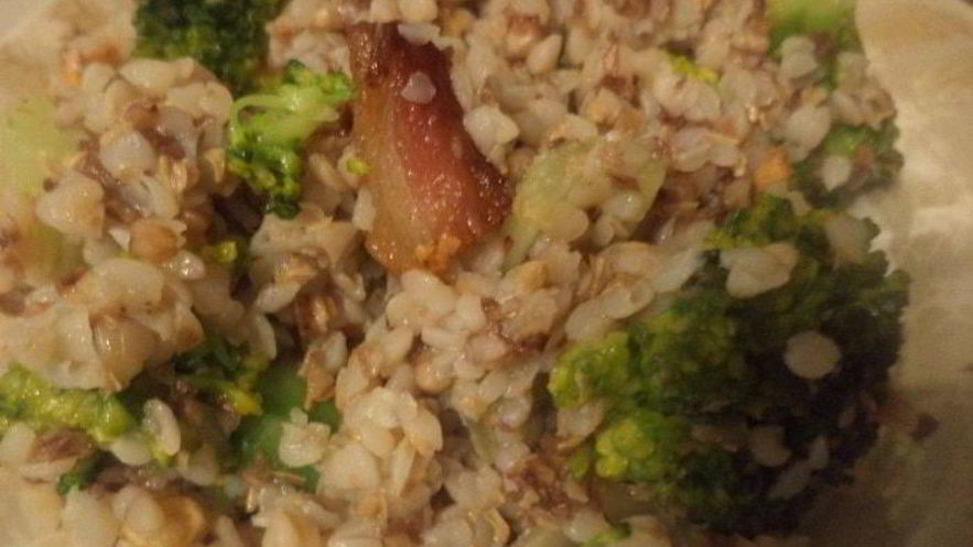 Рецепт гречневой каши с брокколи, морковью и сельдереем