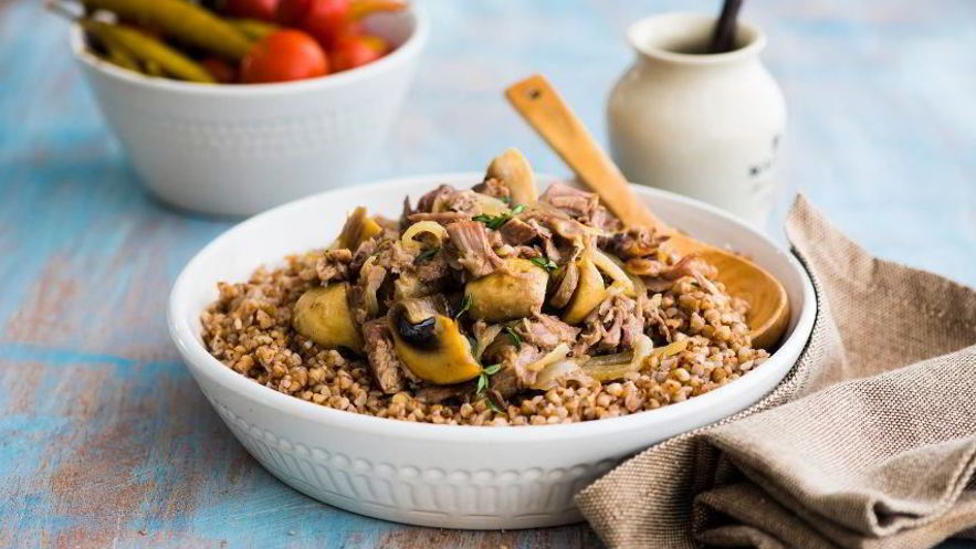 Рецепт гречневой каши с грибами и индейкой