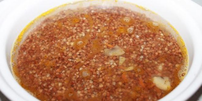 Рецепт гречневой каши с мясом и грибами в духовке