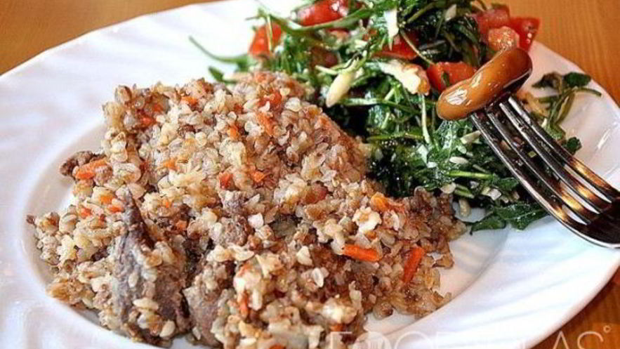 Рецепт гречневой каши с тушенкой