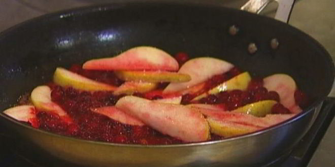 Рецепт кукурузной каши с грушей, изюмом и клюквой