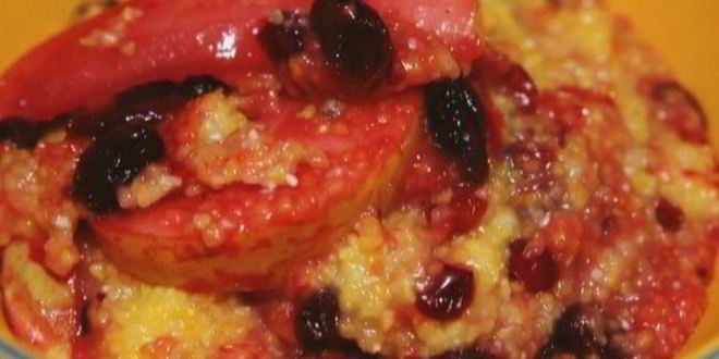 Рецепт кукурузной каши с грушей, изюмом и клюквой