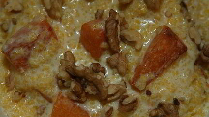 Рецепт Кукурузной каши с тыквой и грецкими орехами