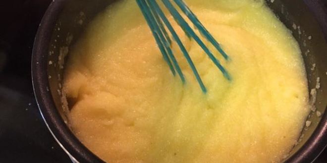 Рецепт поленты под соусом из грибов и томатов