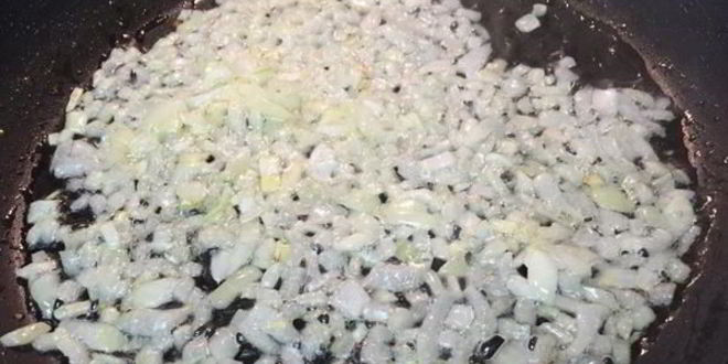 Рецепт поленты под соусом из грибов и томатов