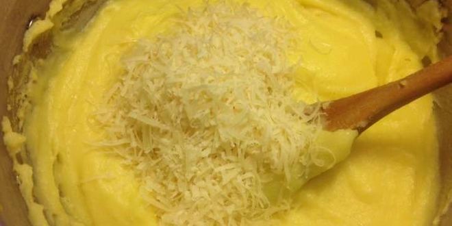 Рецепт поленты с сыром и помидорами