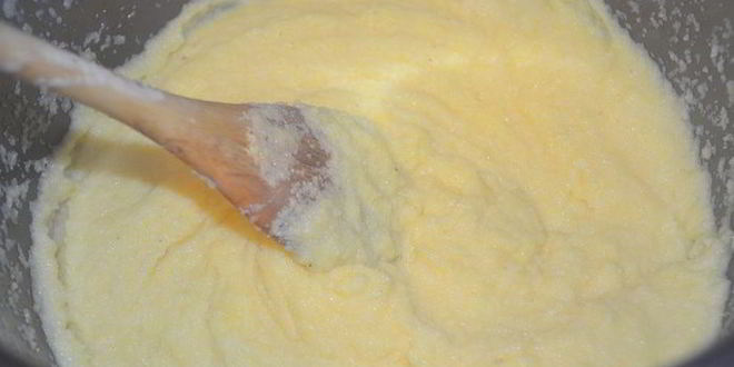 Рецепт запеченной поленты с вялеными томатами и пармезаном