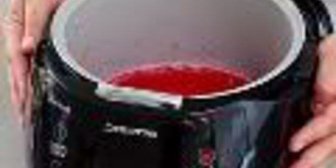 Рецепт манной каши на клюквенном соке в мультиварке