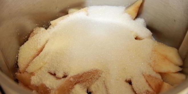 Рецепт манной каши с яблоком